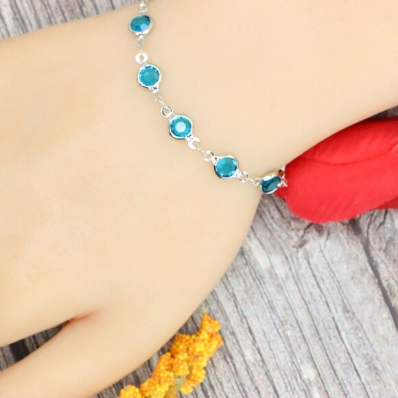 "Trendy Handmade Bracelet – A Stylish Gift for Women & Girls, MAR091743 - Picture 4 of 10